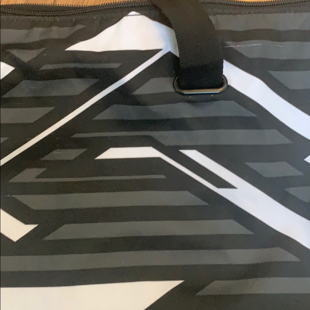 Under Armour geometric gym bag - Picture 3 of 6